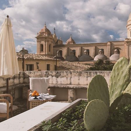 Palazzo Trigona Suites Noto Exteriör bild