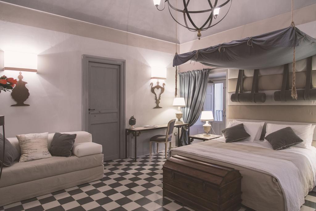 Palazzo Trigona Suites Noto Rum bild