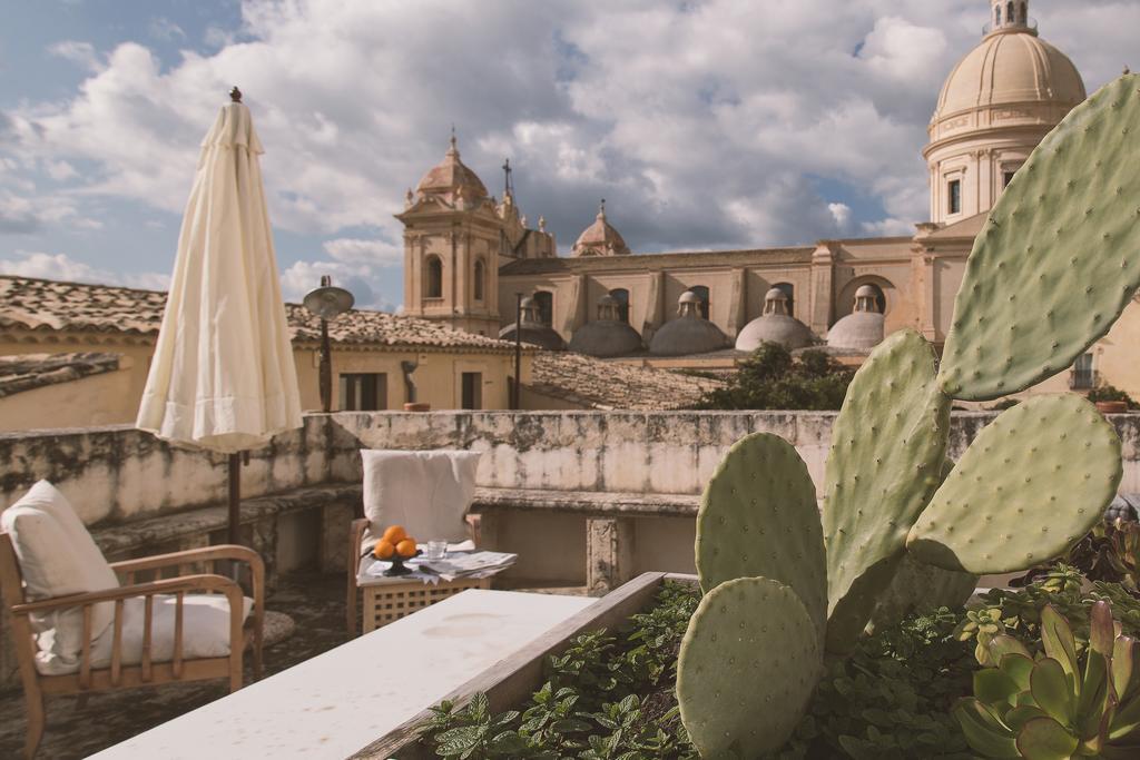 Palazzo Trigona Suites Noto Exteriör bild